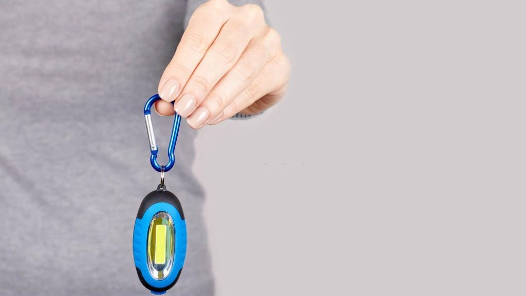 Keychain-flashlight